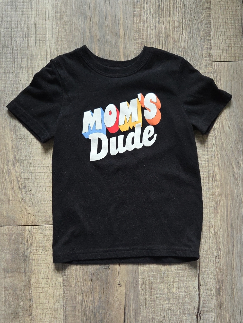 okie dokie Black 'Mom's Dude' Graphic Tee